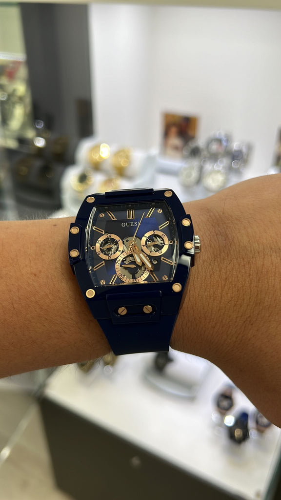 GUESS BLUE CASE BLUE SILICONE WATCH