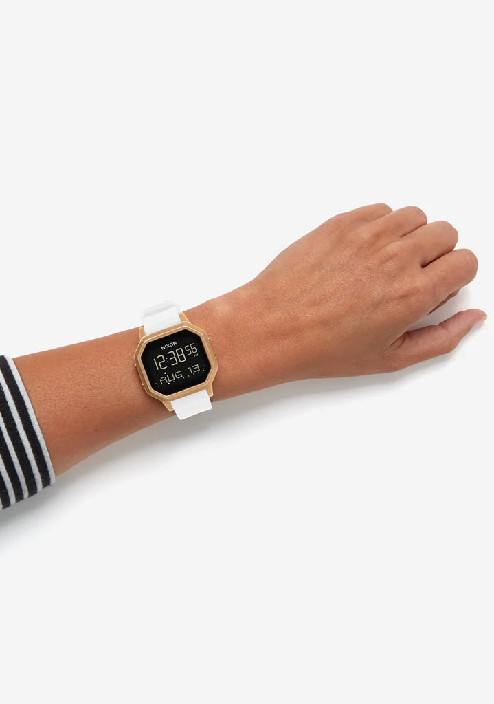 Reloj sales nixon siren