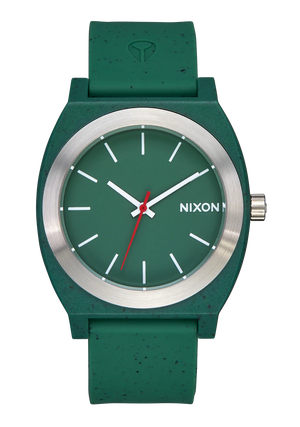 New Nixon 40mm