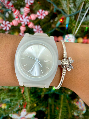 Nixon women 40mm Silver